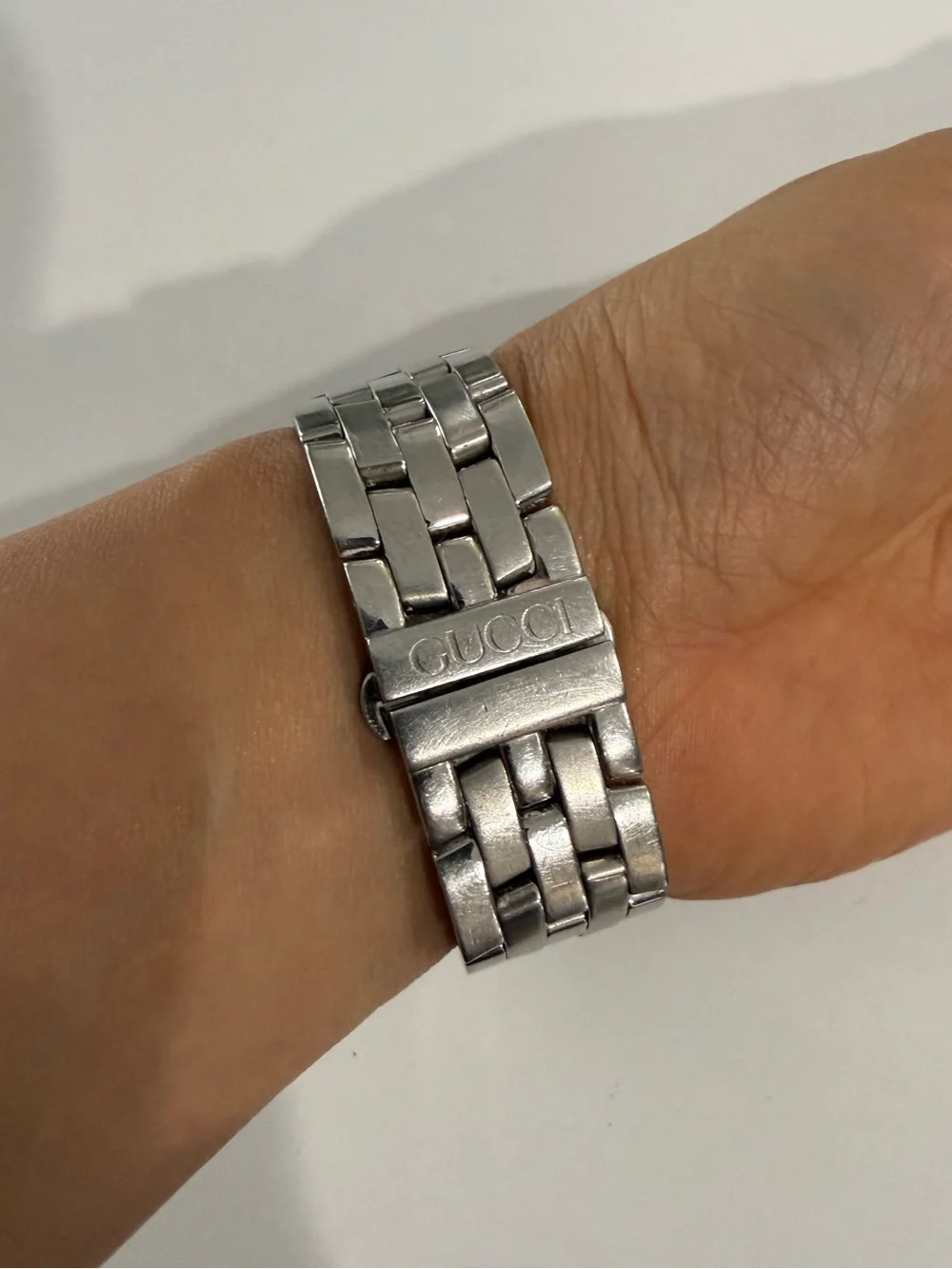 Gucci Silver Stainless Steel Watch with Roman Numerals vintage 8”